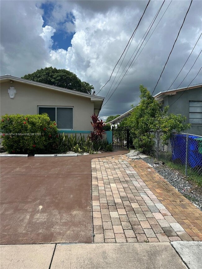 Foto del edificio - 2806 SW 35th Ave