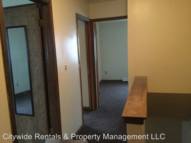 Building Photo - 6912 W Mill Rd