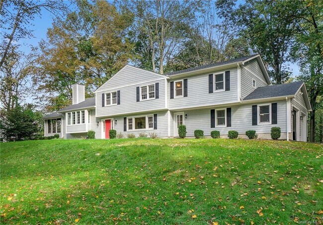 Building Photo - 6 Fox Ridge Rd