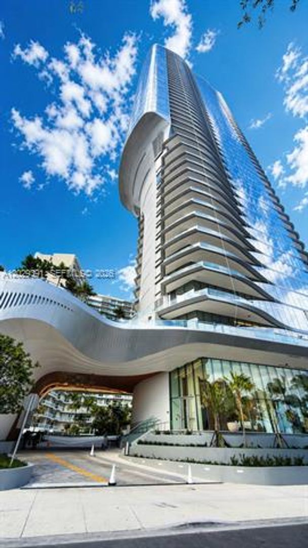 Foto del edificio - 174 SE 25th Rd