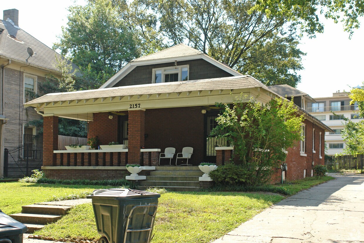 Building Photo - 2157 Monroe Ave