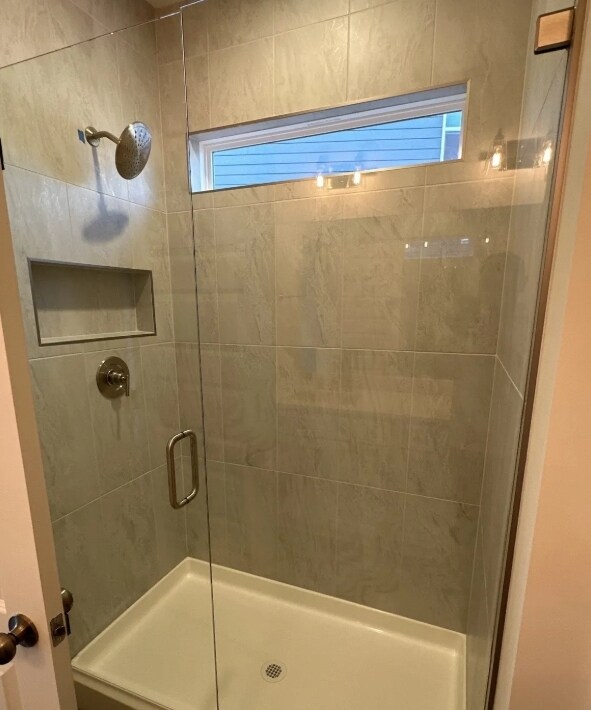 Foto del edificio - 5049 Greentree Dr