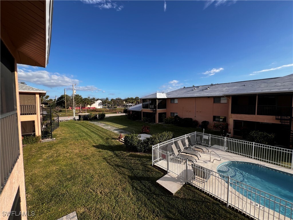 Foto principal - 1202 Cape Coral Pkwy W