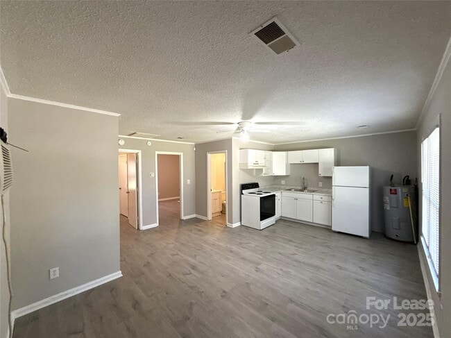 Foto del edificio - 609 W Davidson Ave