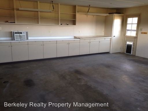 Foto del edificio - 4 br, 2.5 bath House - 8811 S. Quaker Road