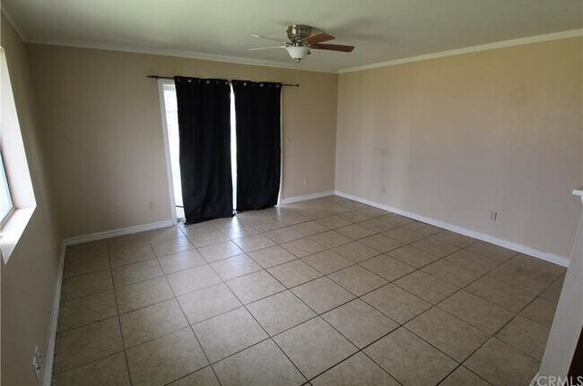 Foto del edificio - 6565 Mojave Ave