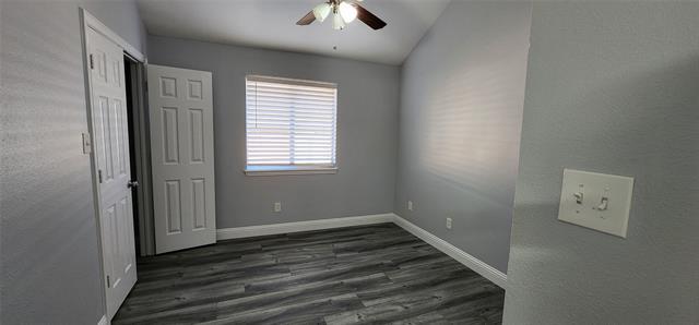 Building Photo - 605 Blair Dr