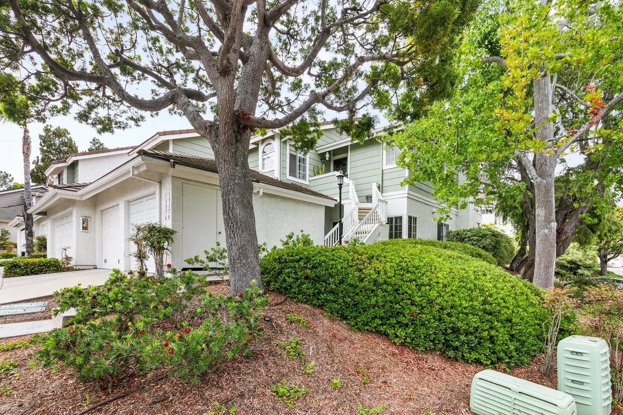 Foto principal - 13378 Tiverton Rd