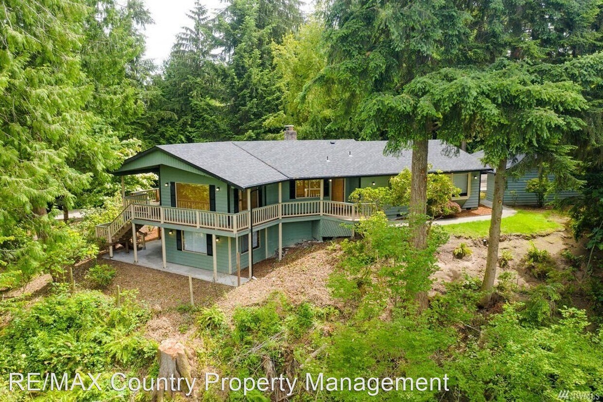 Primary Photo - 3 br, 3 bath House - 1205 Shaw Rd E