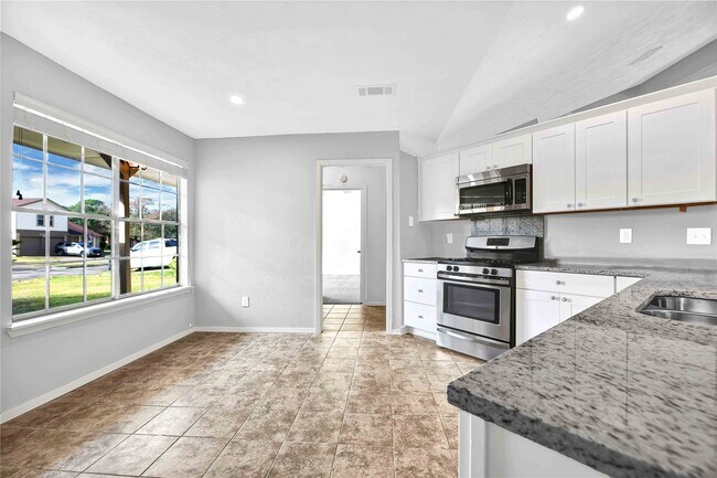 Foto del edificio - 7215 Dogwood Trail Dr