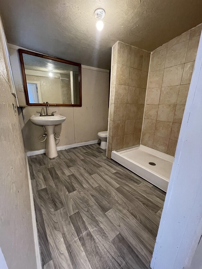 Building Photo - 314 N Nueces