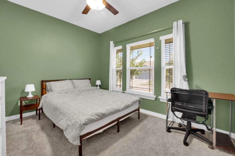 Photo - 2113 Paxton Way