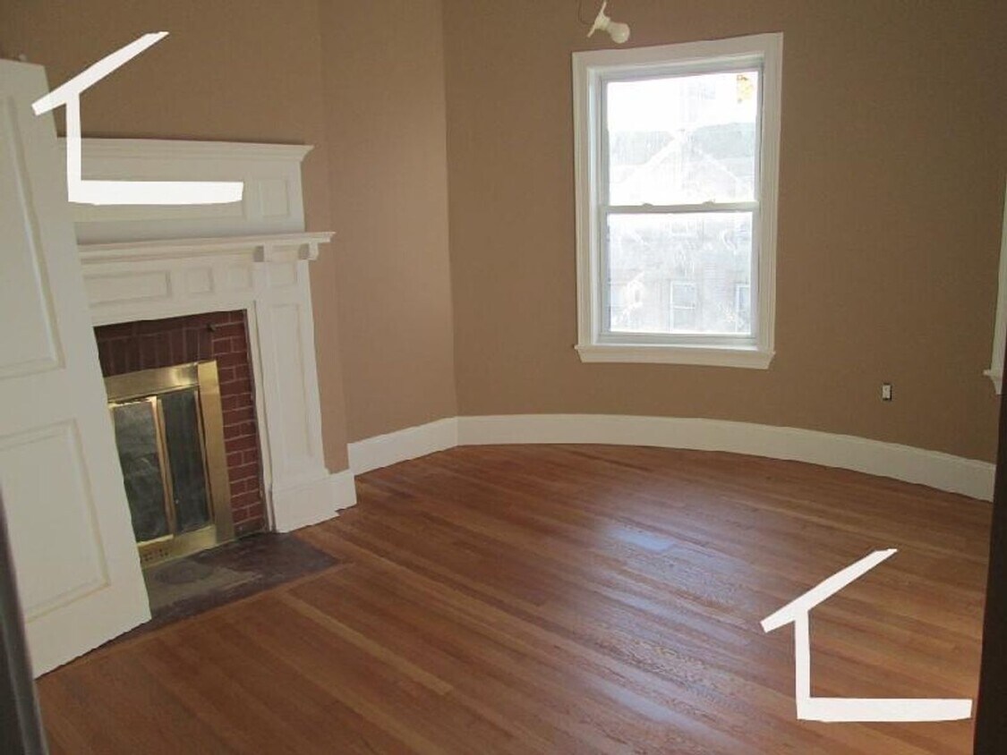 Foto del edificio - Charming 4 Bedroom Condo