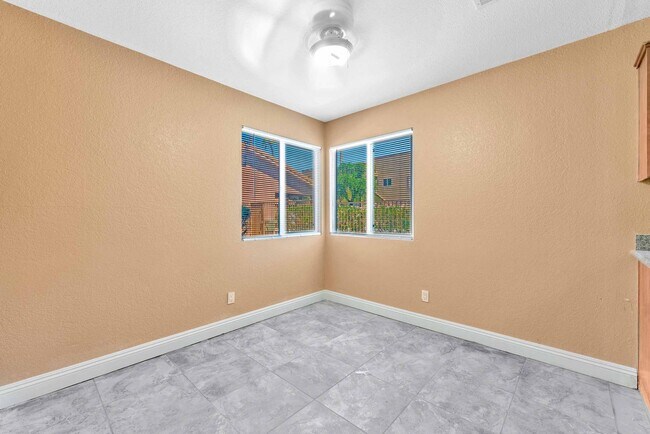 Building Photo - Poolside Paradise: Luxury Corner Condo!