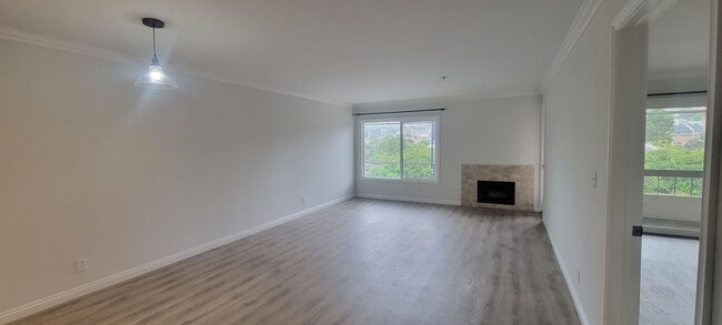 Foto del edificio - Welcome to our stunning 1-bedroom, 1.5-bat...