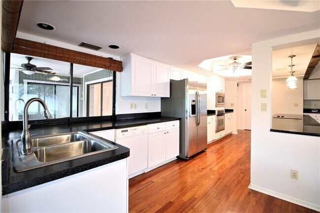 Building Photo - 1448 Indian Trail N