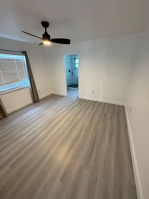 Foto del edificio - 7296 Pebble Beach Rd