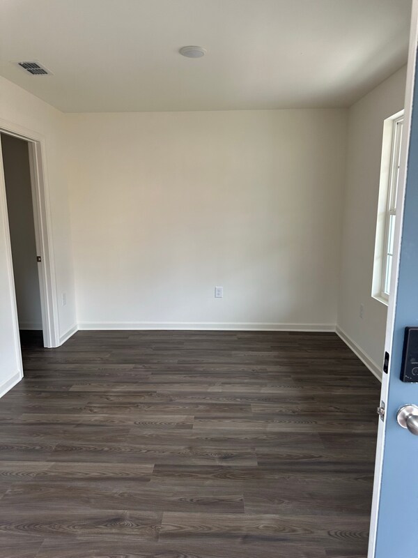 Building Photo - 4749 Foxhollow Trl