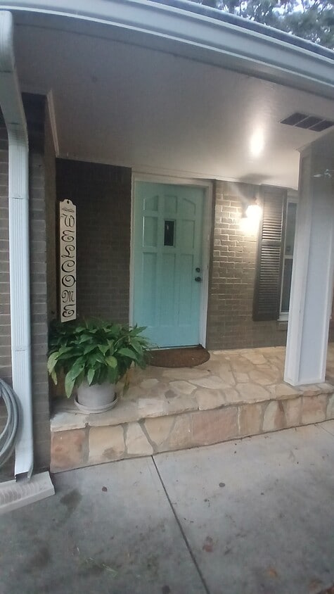 Primary Photo - 174 Killian Hill Rd NW