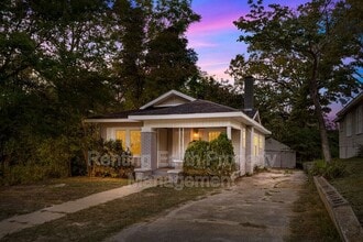 Building Photo - 1736 Mountain Dr