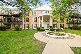 Building Photo - 5300 Carriage Way Dr