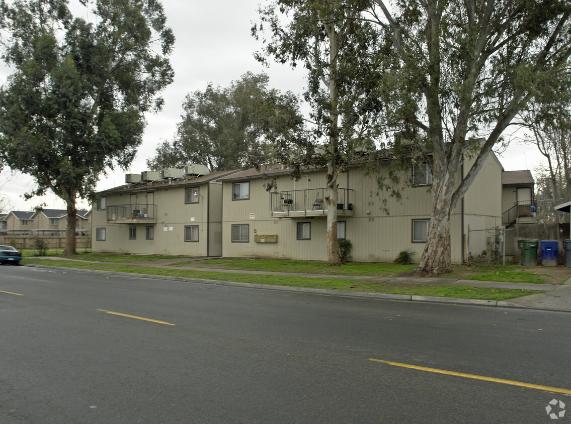 Building Photo - 414 S G St