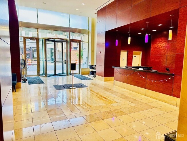 Foto del edificio - 1 Spring St