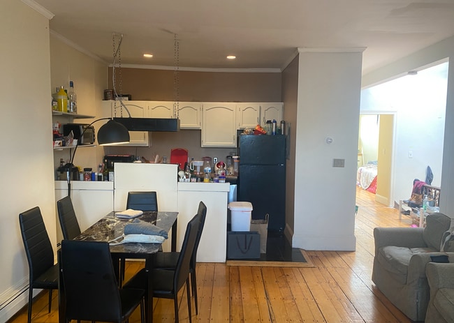 Building Photo - 519 Massachusetts Ave