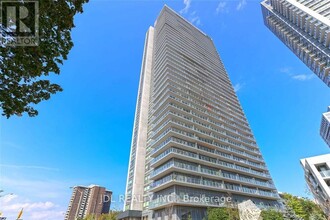 Building Photo - 2015 Sheppard Ave E