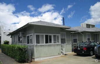 Building Photo - 839A McCully St