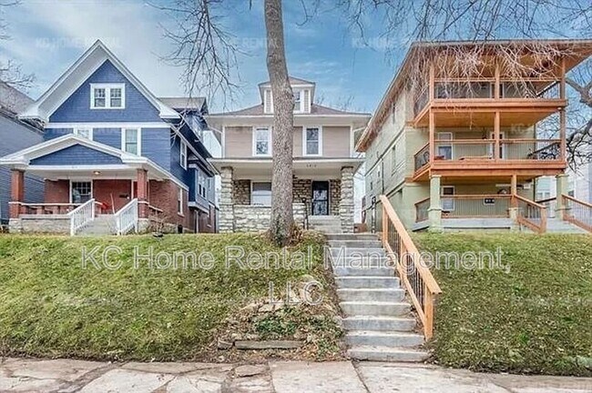 Building Photo - 3810 Wyandotte St