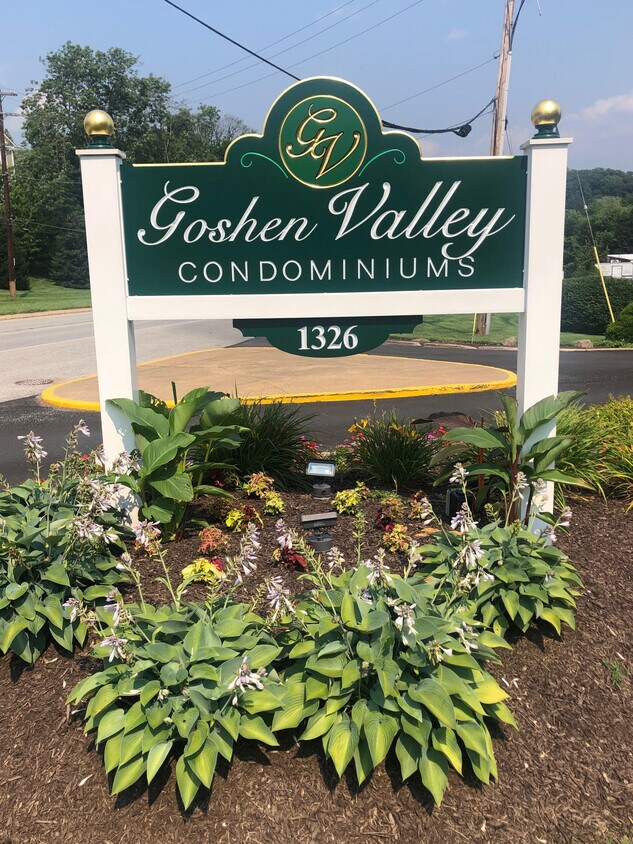 905 Valley Dr Unit two story, West Chester, PA 19382 Condo for Rent