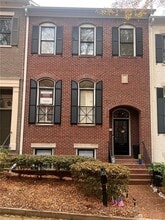 Building Photo - 144 W Ridge Way