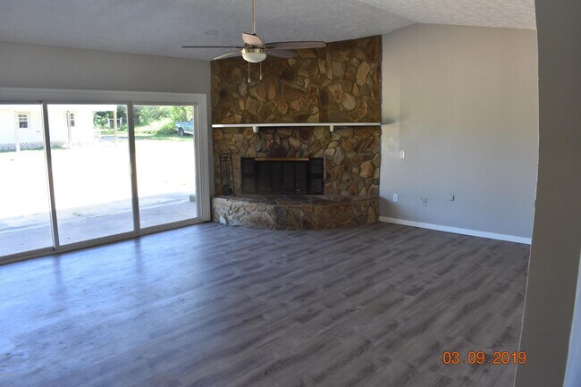 Building Photo - 6813 Noel Rd