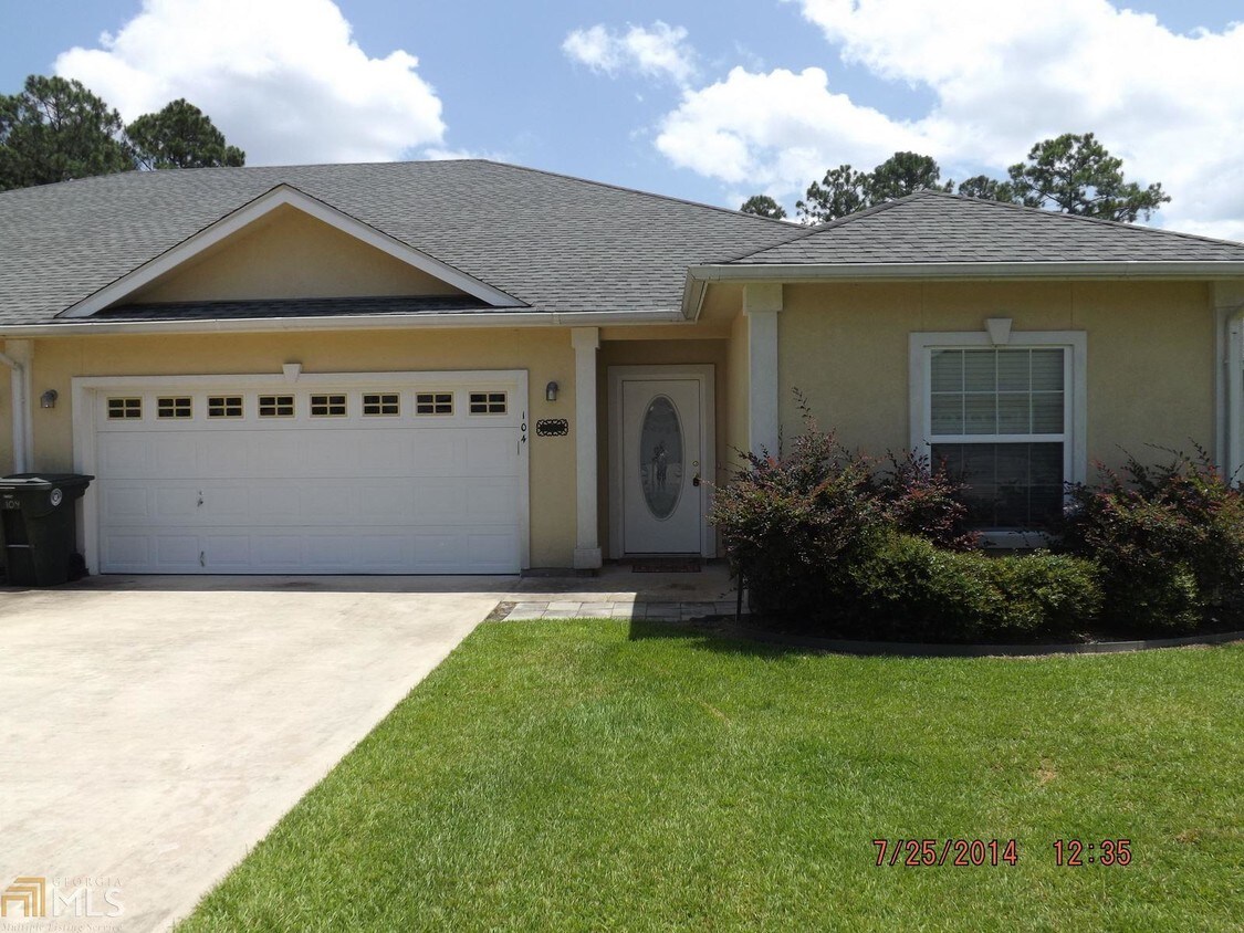 Foto principal - 104 Magnolia Ct