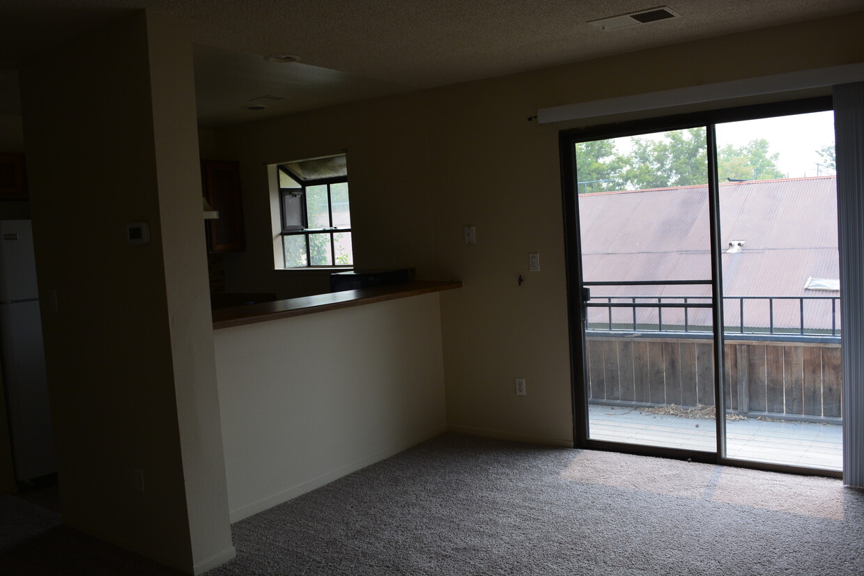 Building Photo - 2245 Kietzke Ln