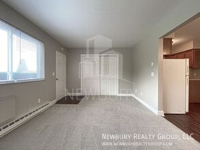 Building Photo - 1 Sunbury Estates
