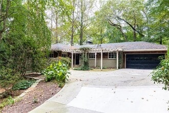 Building Photo - 3943 Lake Forrest Dr NE