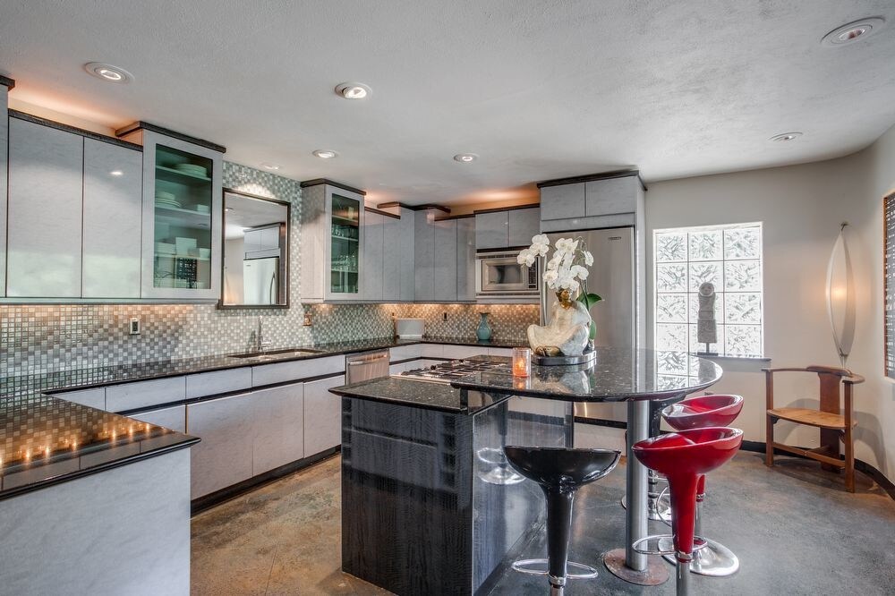 Foto principal - Historic Art Deco Home in Kessler Park