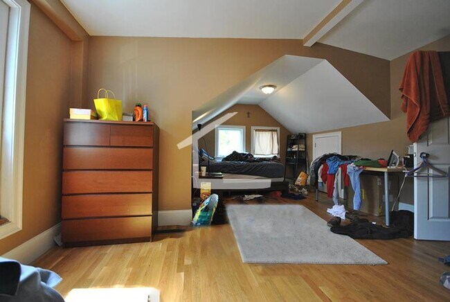 Foto del edificio - 39 Woodstock Ave