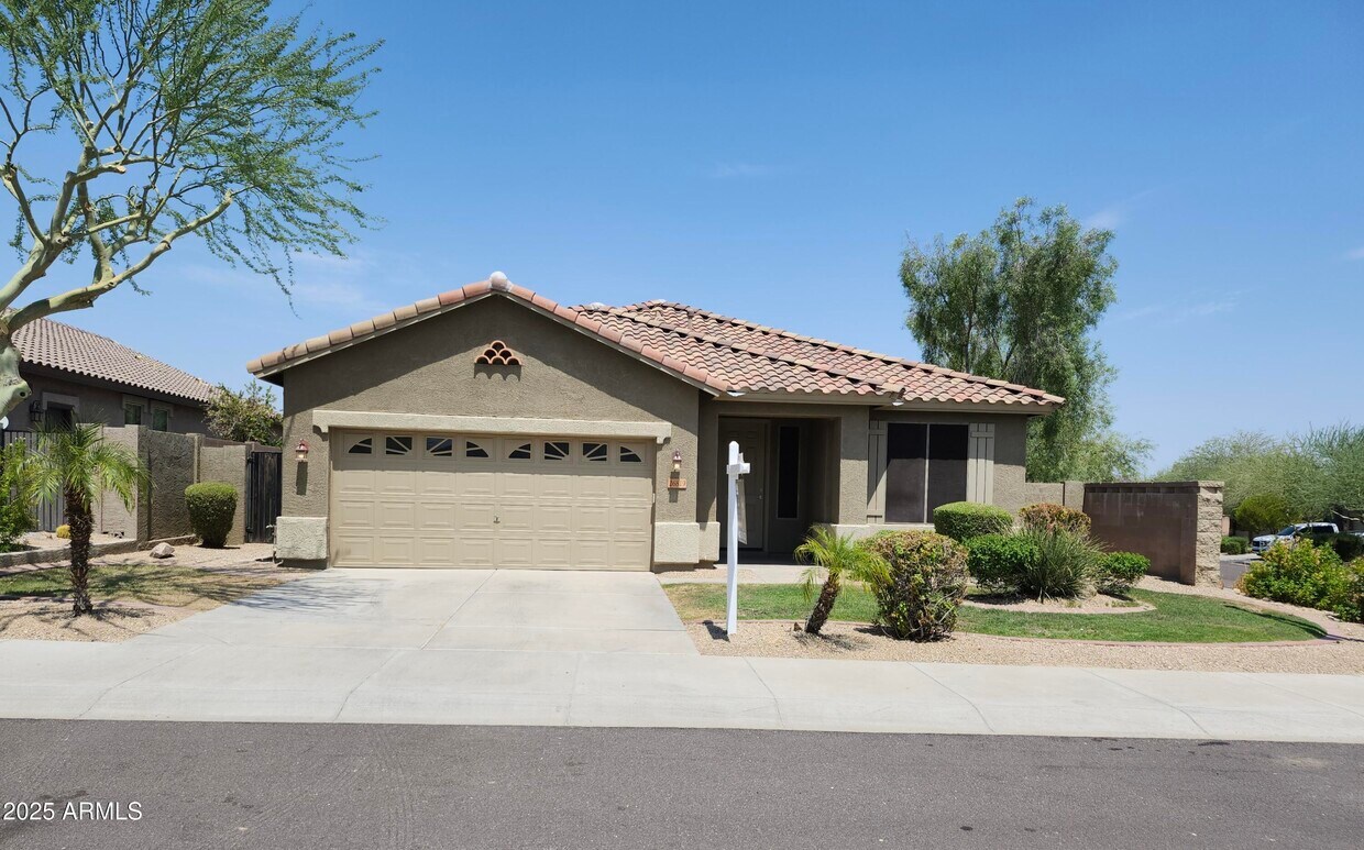 Foto principal - 26819 N 84th Ln
