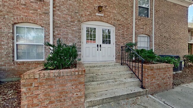 Foto del edificio - Cute 1 Bed 1 Bath Condo in Colonial Point!