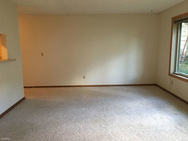 Building Photo - 2 br, 1 bath  - 425 Dayton Ave 1