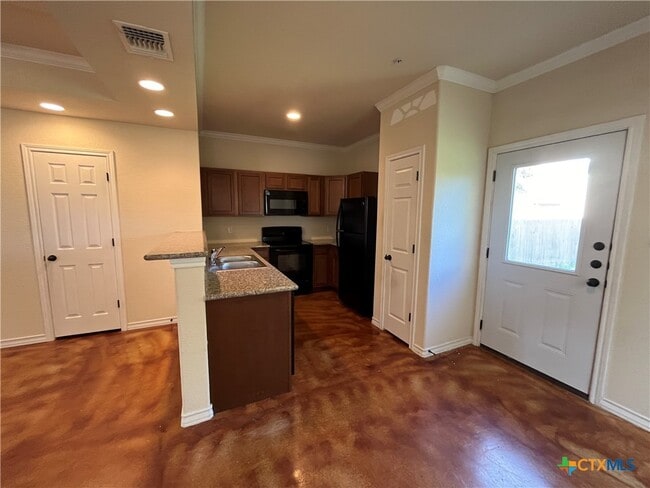 Building Photo - 14107 Veneto Dr