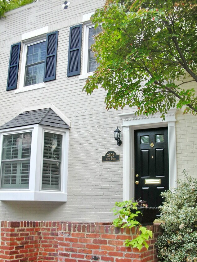 Primary Photo - 2808 Olive St NW