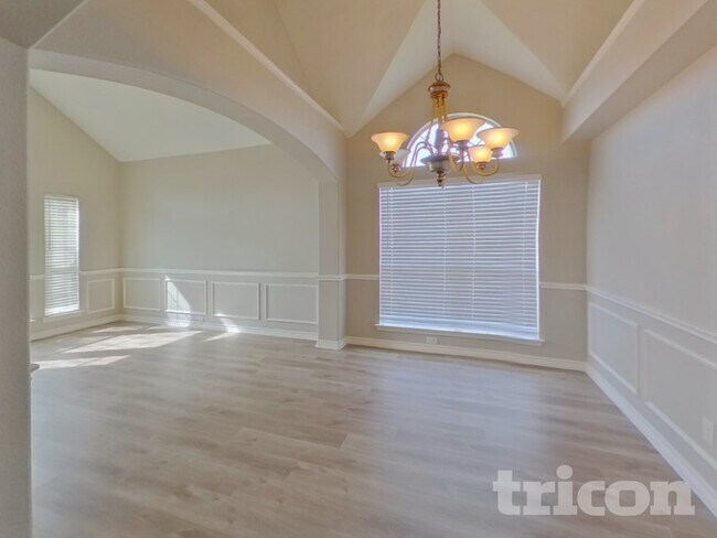 Foto del edificio - 1533 Mill Creek Dr