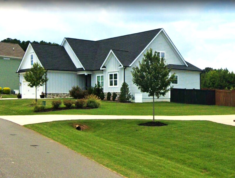 Foto principal - 155 Meadow Lake Dr