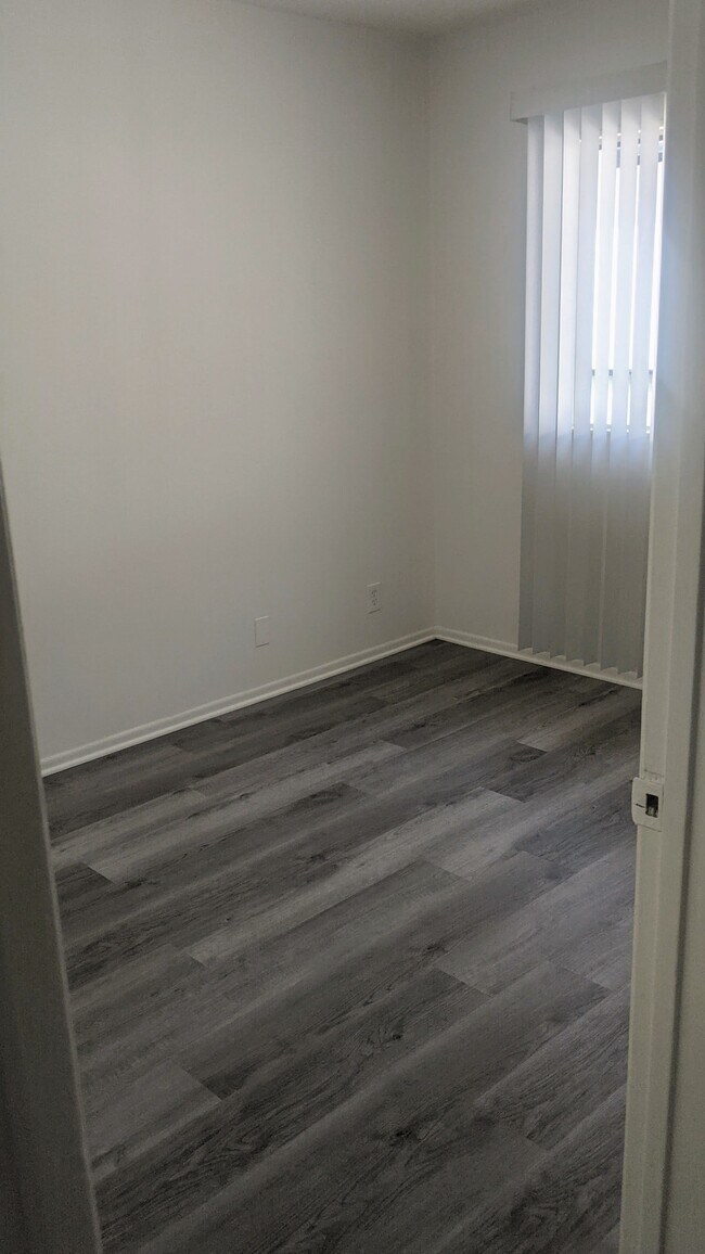 Foto del edificio - 1437 S Westgate Ave