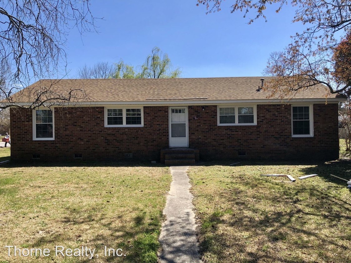 Primary Photo - 707 Ward Dr