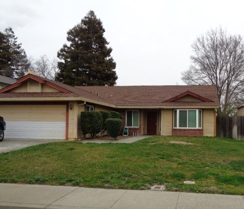 Primary Photo - 353 Marna Dr